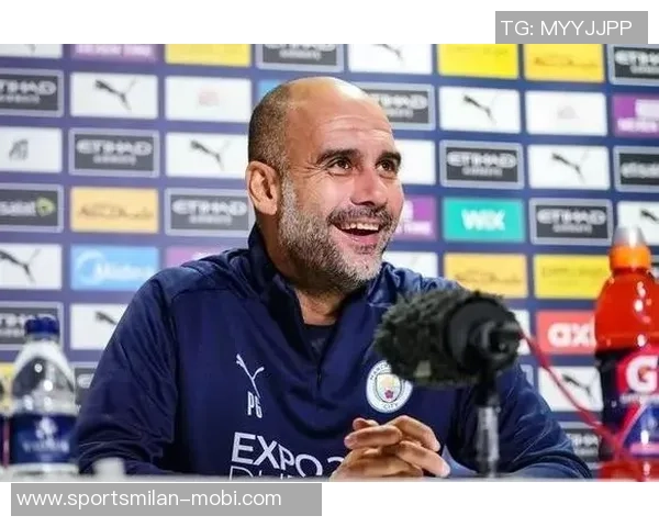 曼城失球引发瓜迪奥拉怒火攻心狂砸替补席座椅面红耳赤